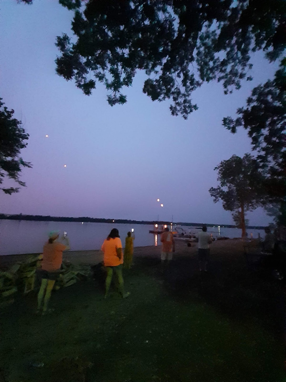 Lakewood Village MH & RV Park