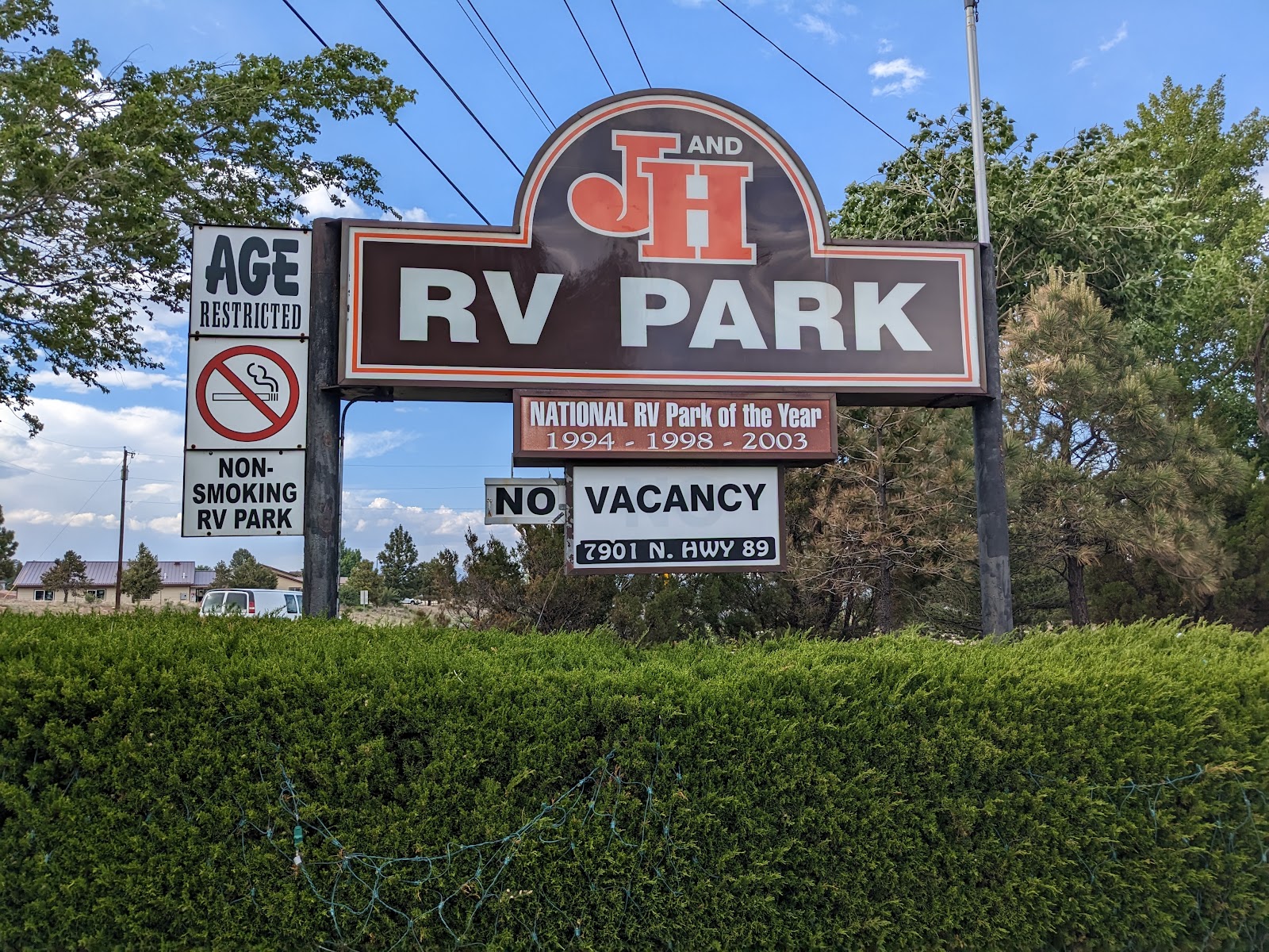 J & H RV Park