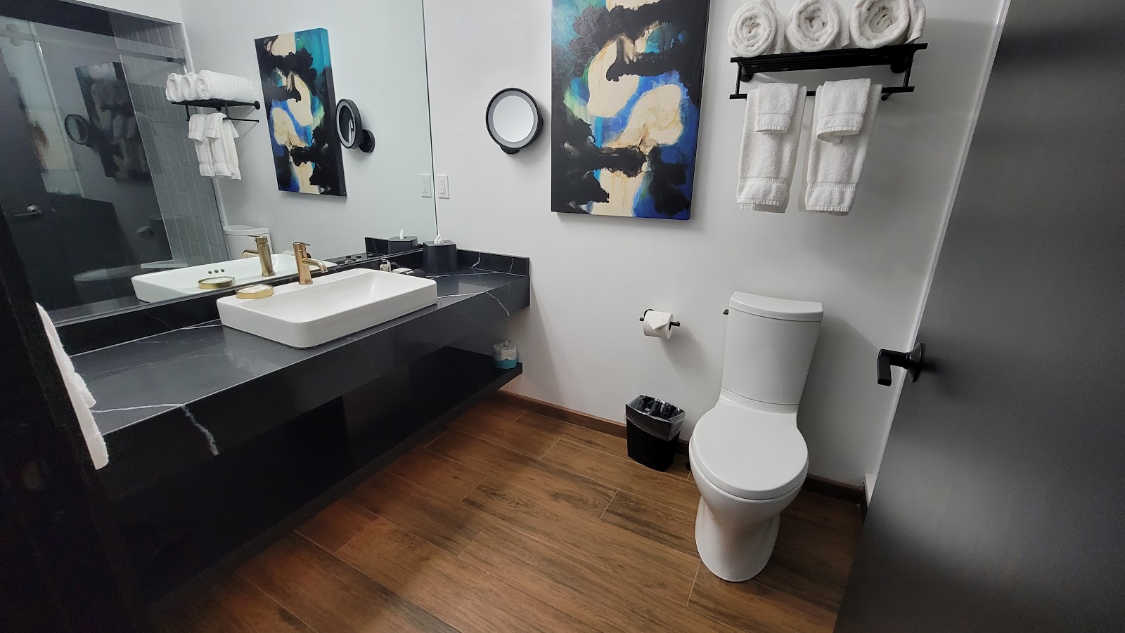 Uhricks Motel & RV Park