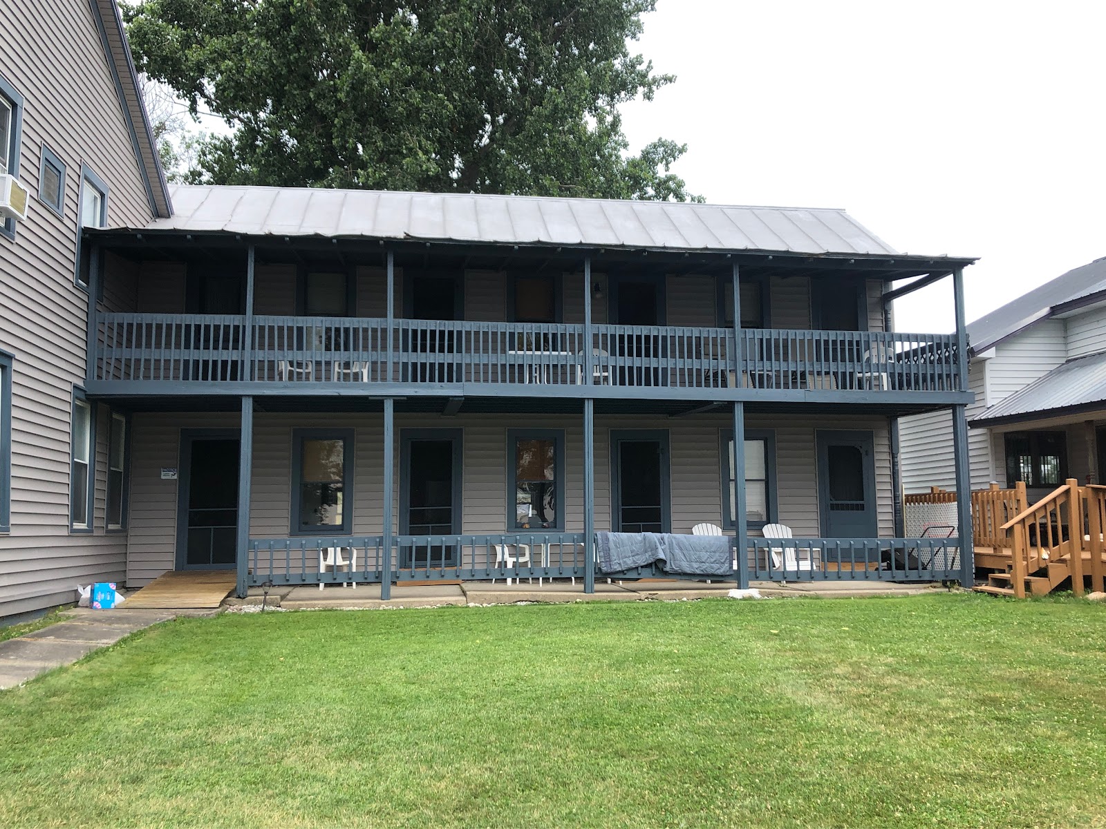 Shangri La Campground, Restaurant & Marina