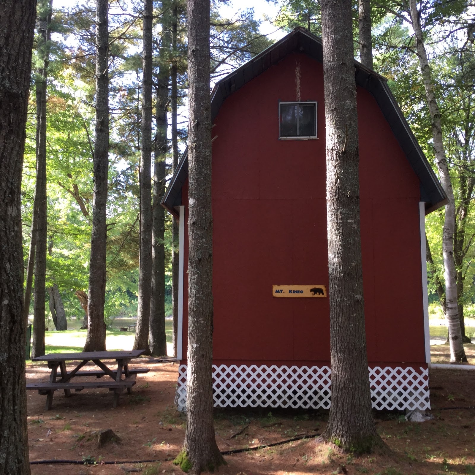 Pine Grove Campground & Cottages