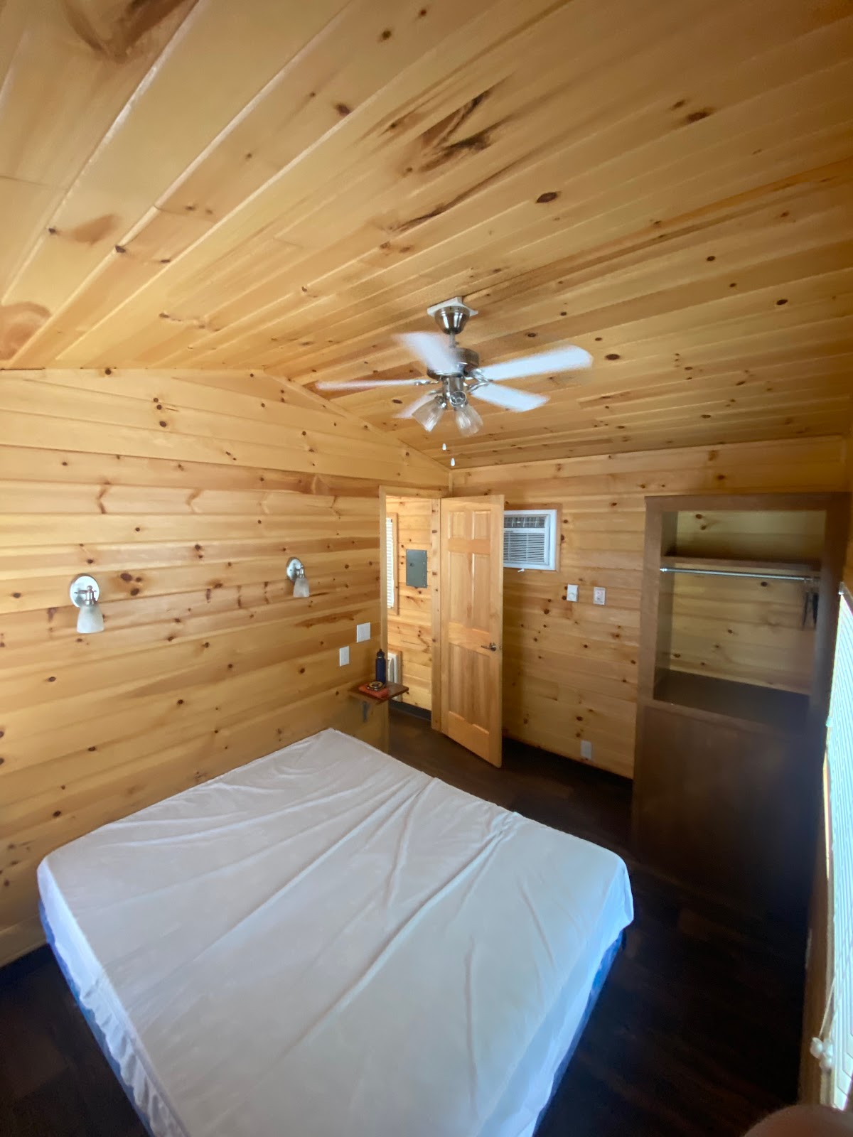 Colonial Woods Family Resort