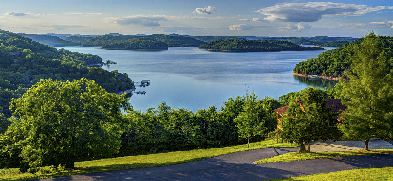 Lake Shore Cabins on Beaver Lake