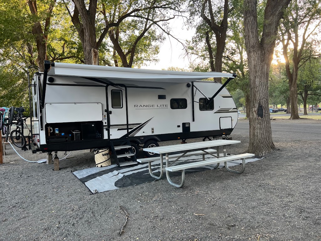 Sun Lakes State Park campground