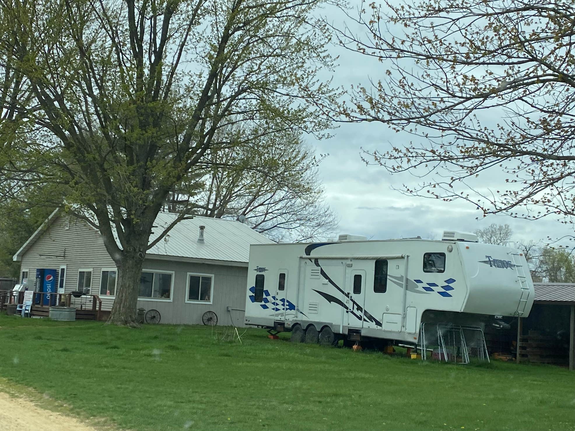 Hansens Hide Away Ranch and Family Campground