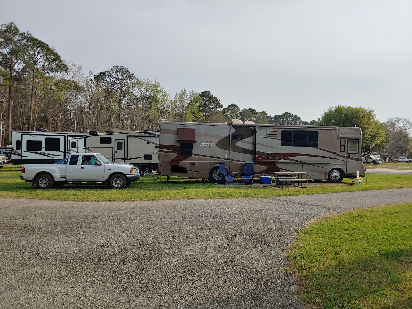 Parkwood RV Park & Cottages