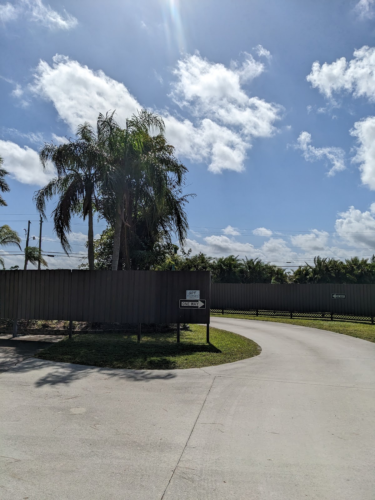 Sunnier Palms Member's Lodge