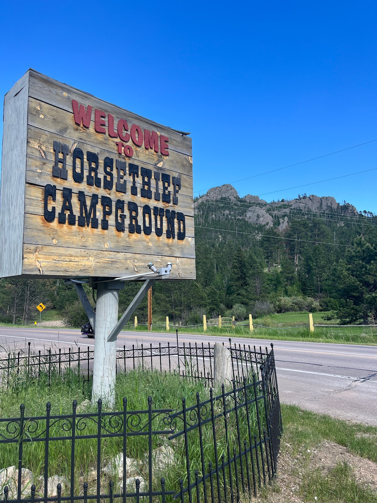 Horsethief Lake Campground