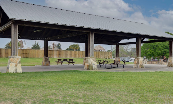 Waters Edge RV Resort