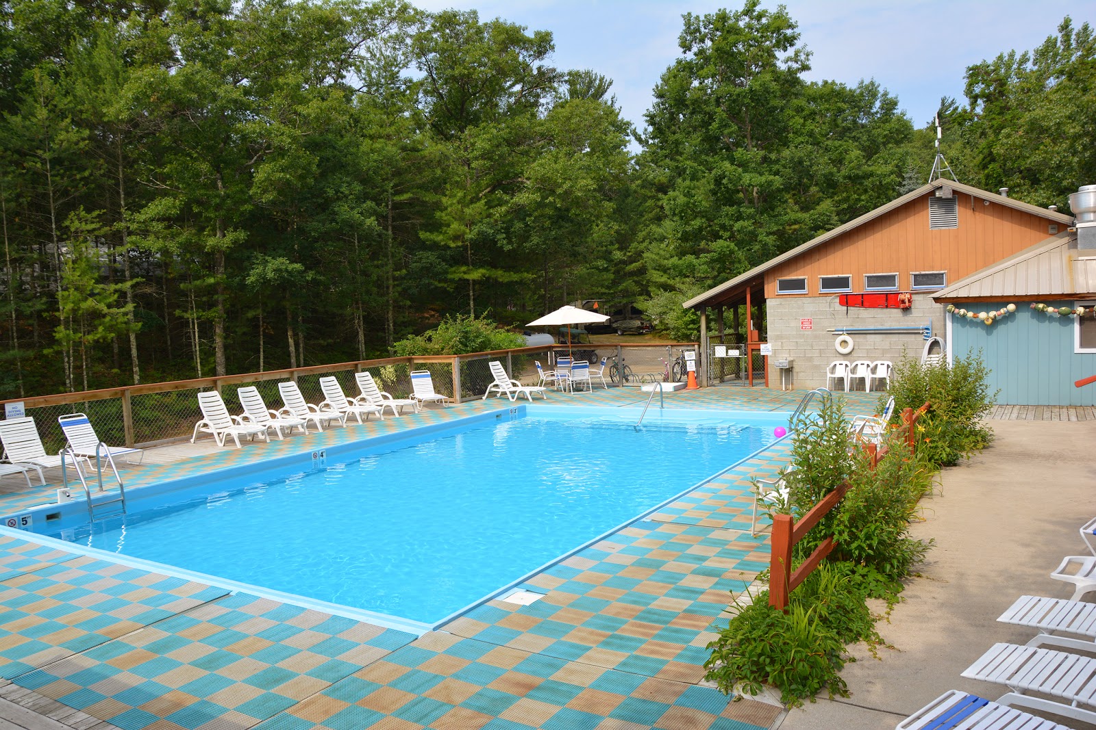 Hill and Hollow Campground