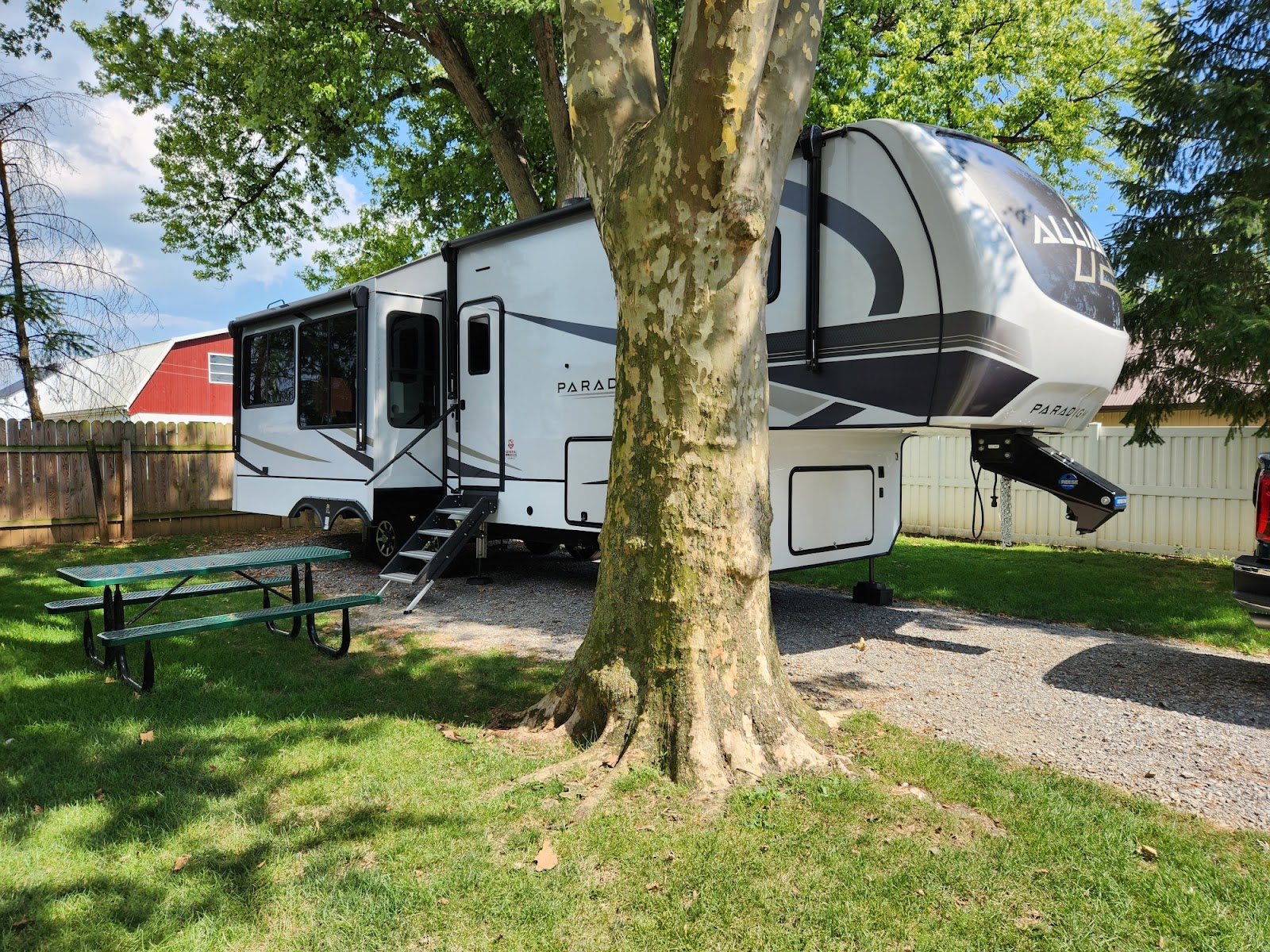 Flory's Cottages & Camping