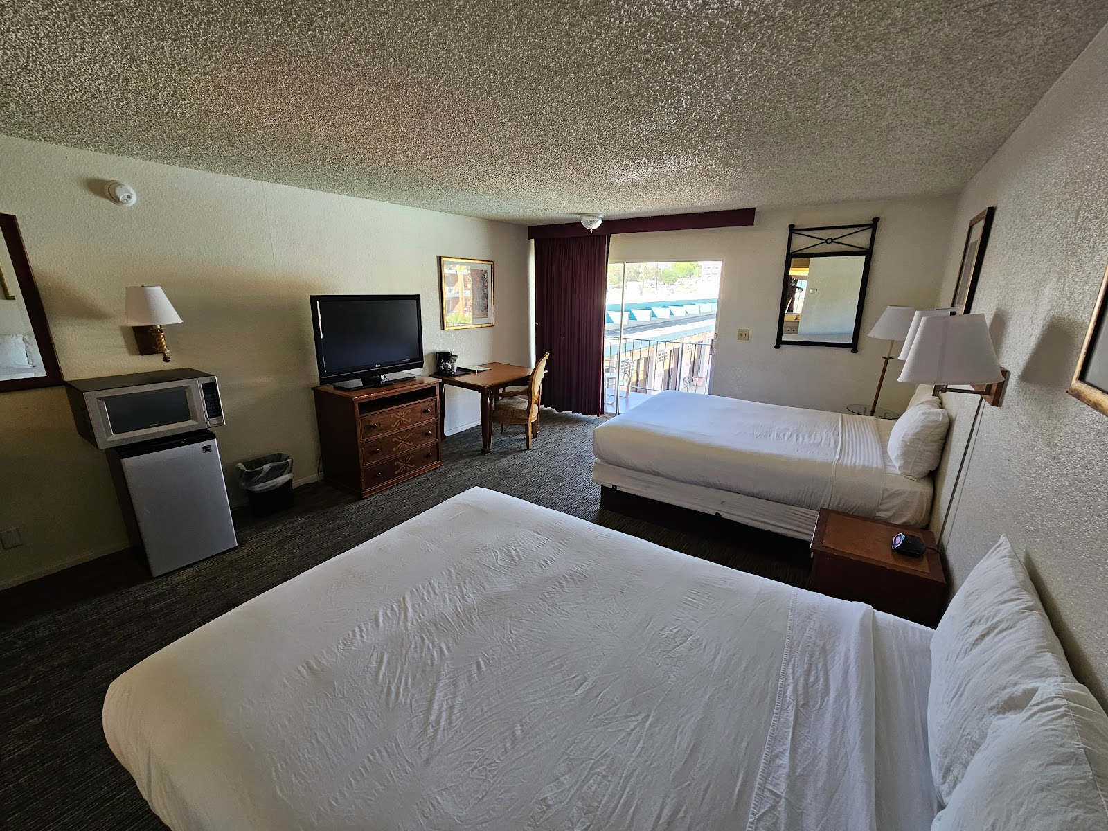 Western Horizon Resorts - Desert Pools