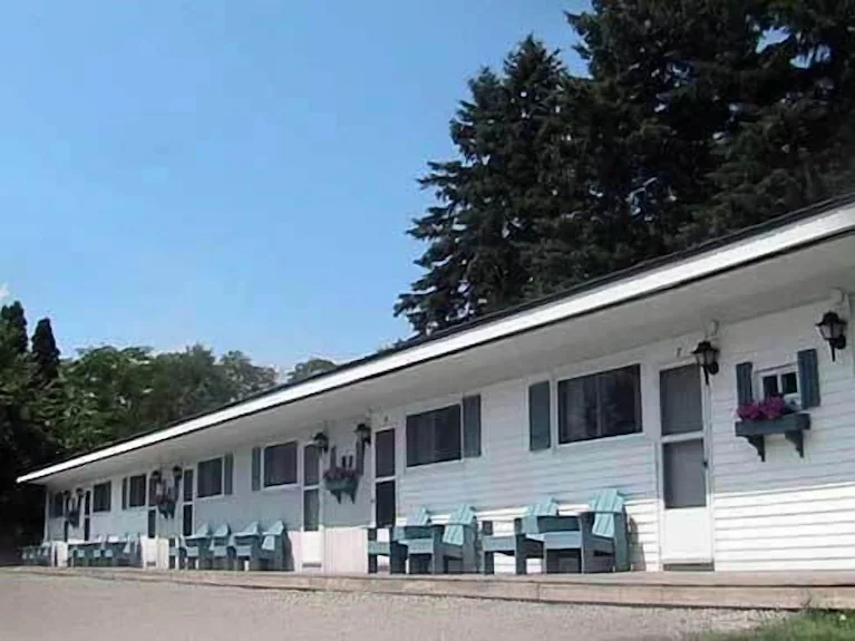 Country Squire Motel & RV Park
