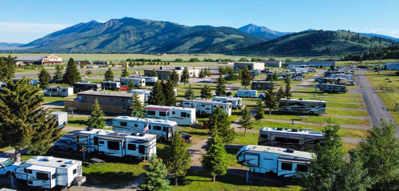 Valley View Glamping and RV Resort