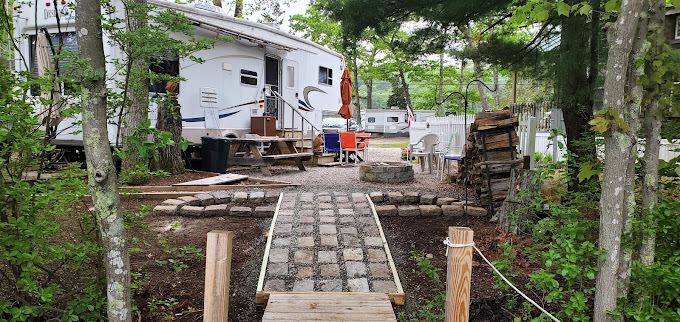 Island Campground & Cottages