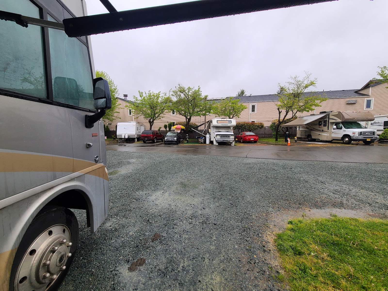 Rogue Valley Overnighter RV