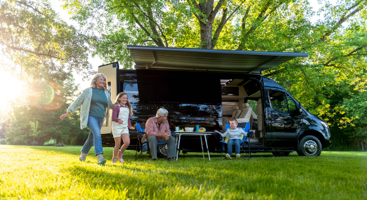 2023 Ultimate Toys Ultimate Traveler