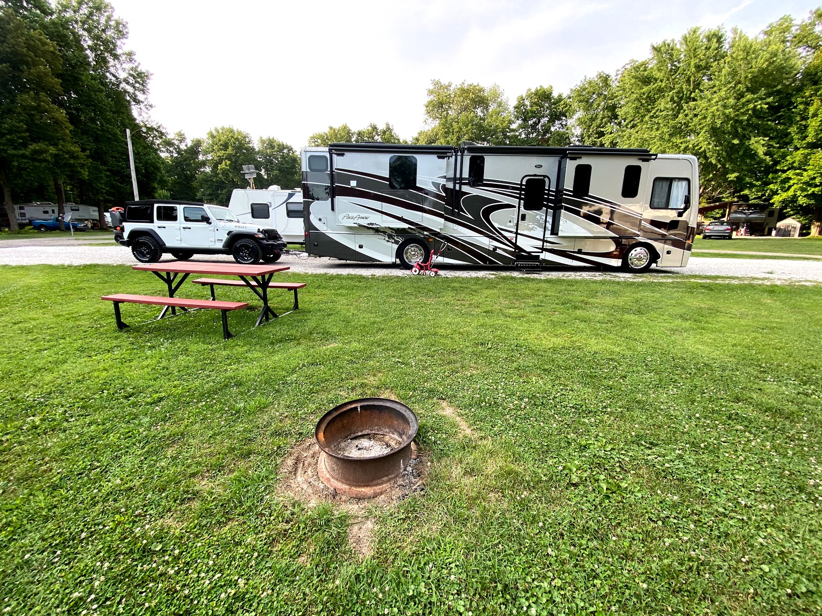 Charlarose Lake & Campground