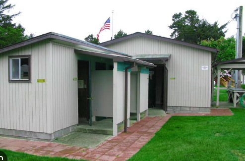 Evergreen Court & Trailer Park Camping