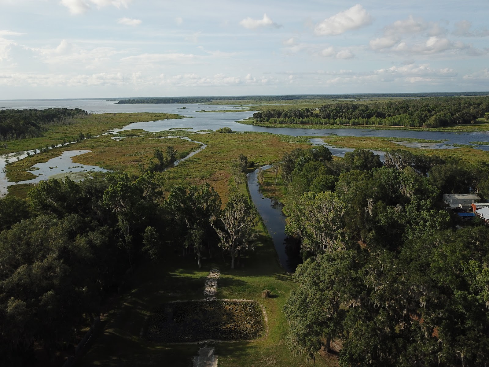 Water's Edge Oaks RV Resort