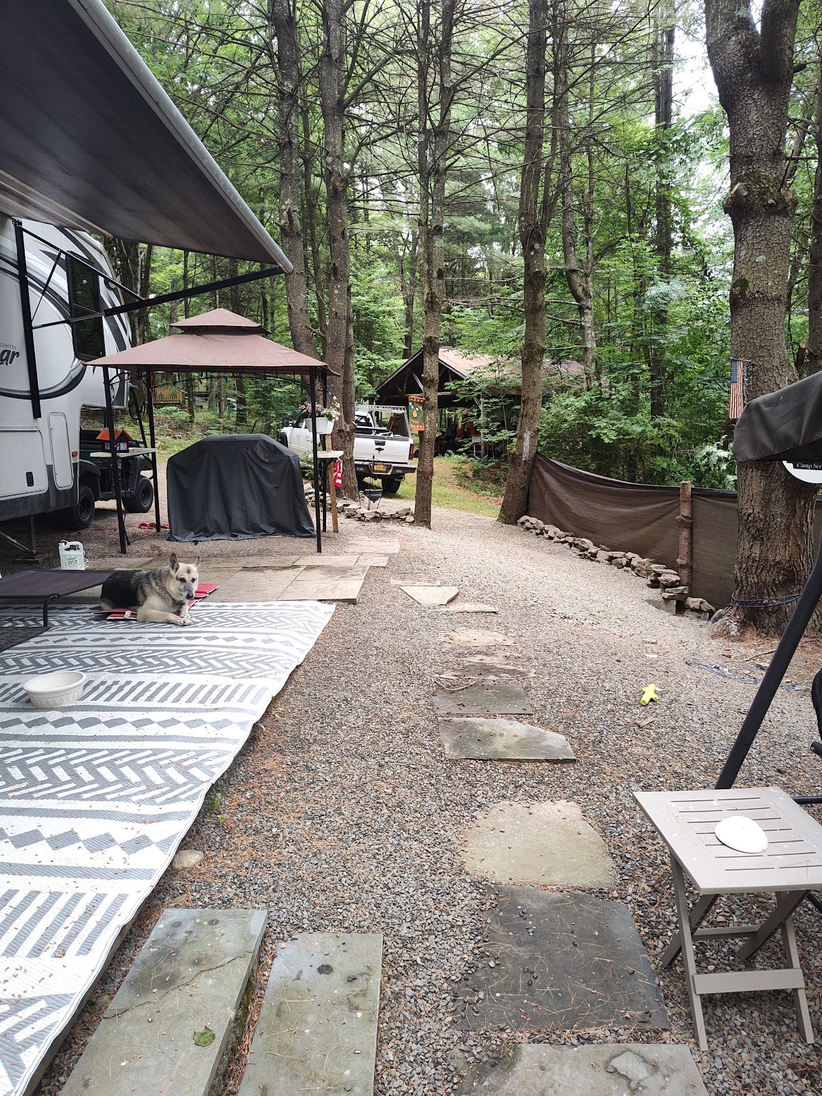 Hill Top Lake Campground