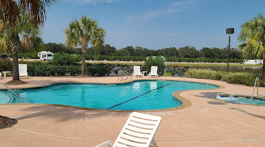 Brazoria Lakes RV Resort