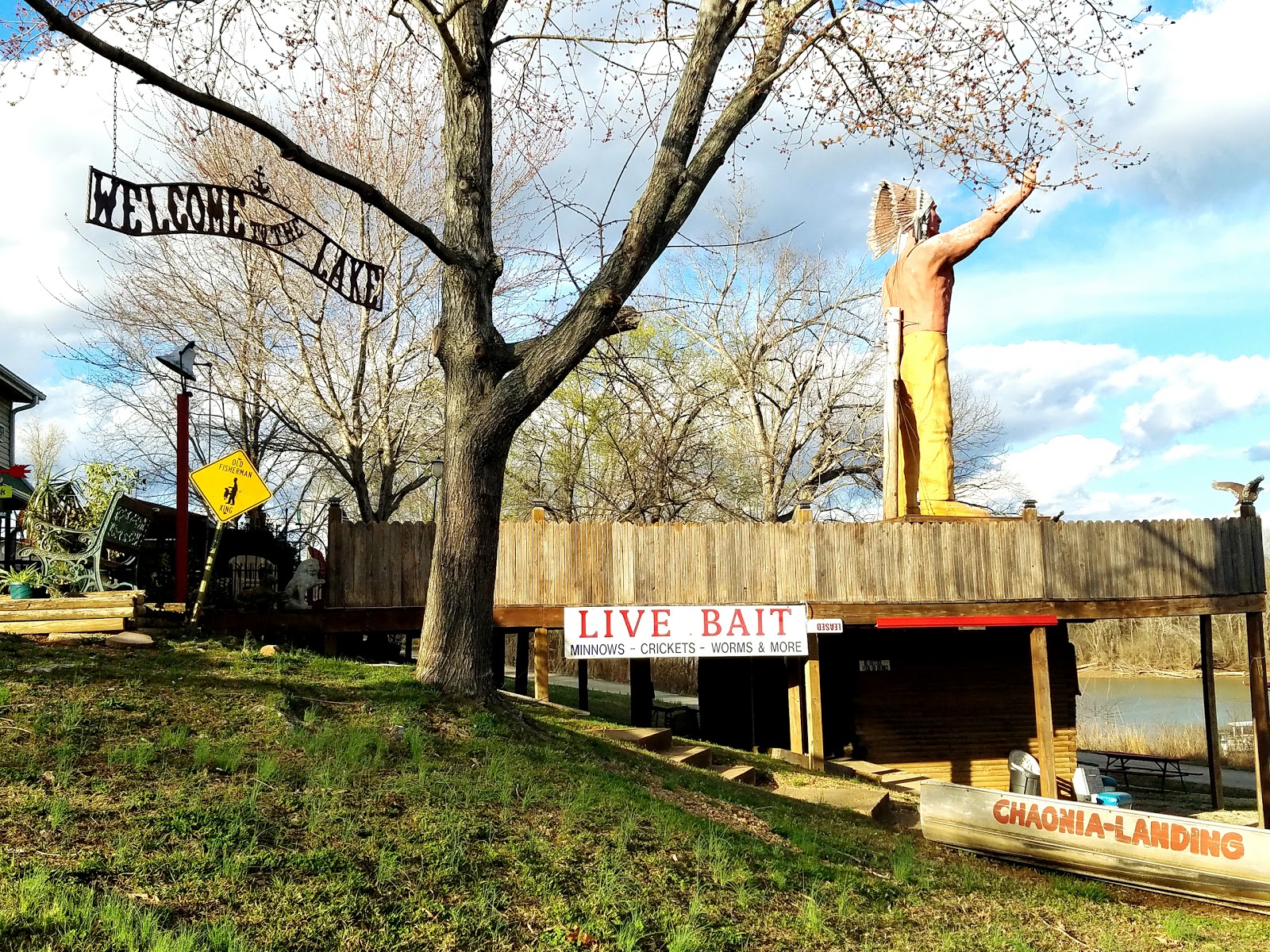 Chaonia Landing Resort & Marina