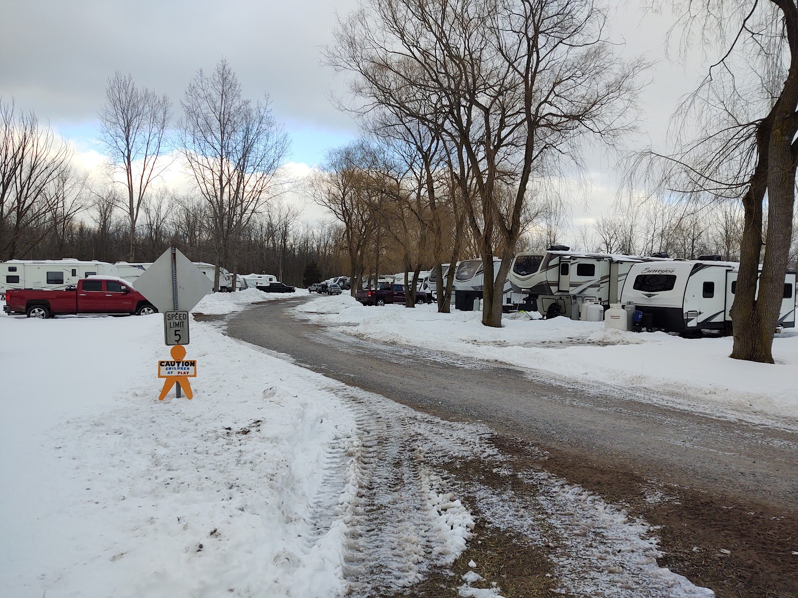 NIAGARA HARTLAND RV PARK/C.G.