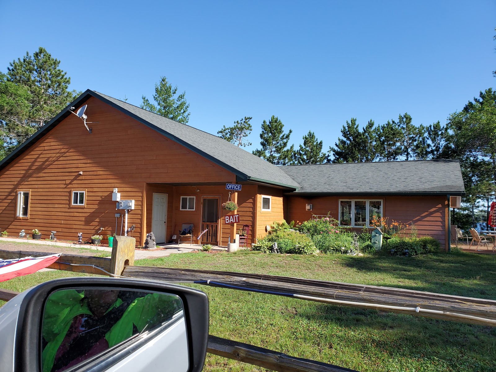 Eagle Lodge & Campground