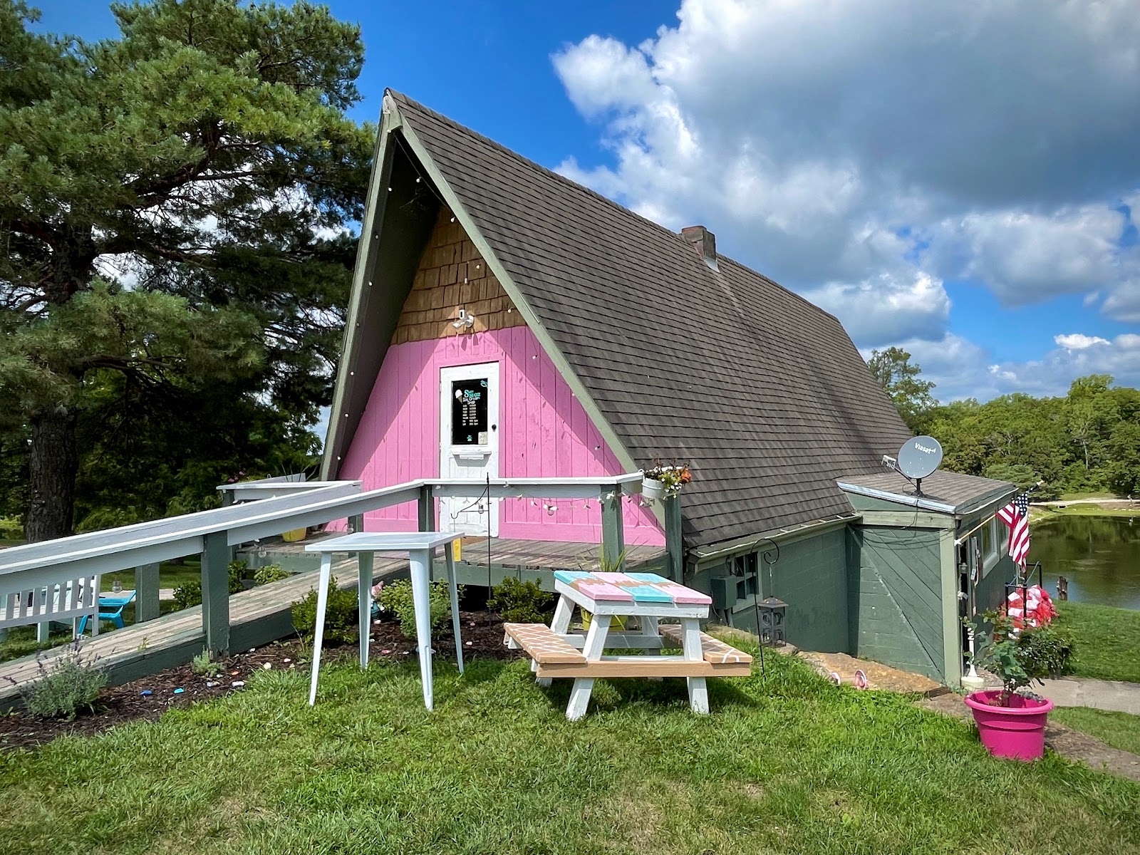 Lake Paradise Resort