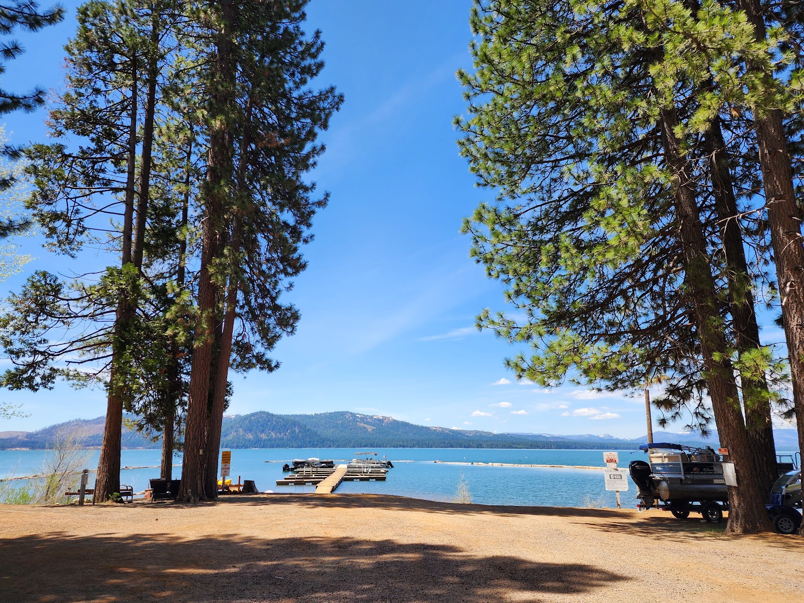 Lake Cove Resort and Marina