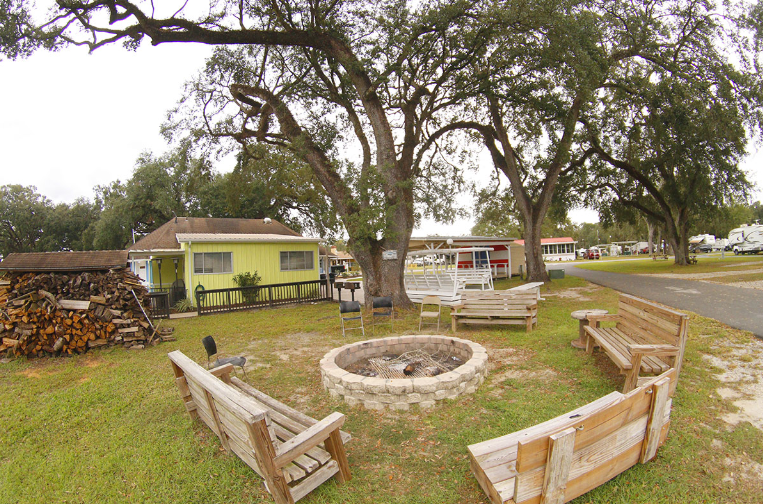 Fanz Mobile Home & RV Park