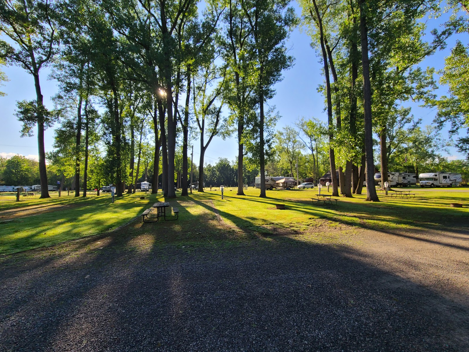 Niagara's Lazy Lakes Camping