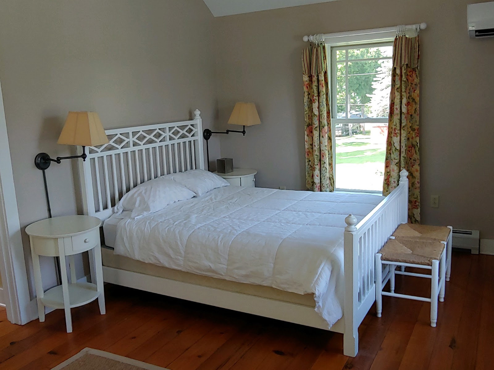 Waterhouses: Lodging, Campground & Marina