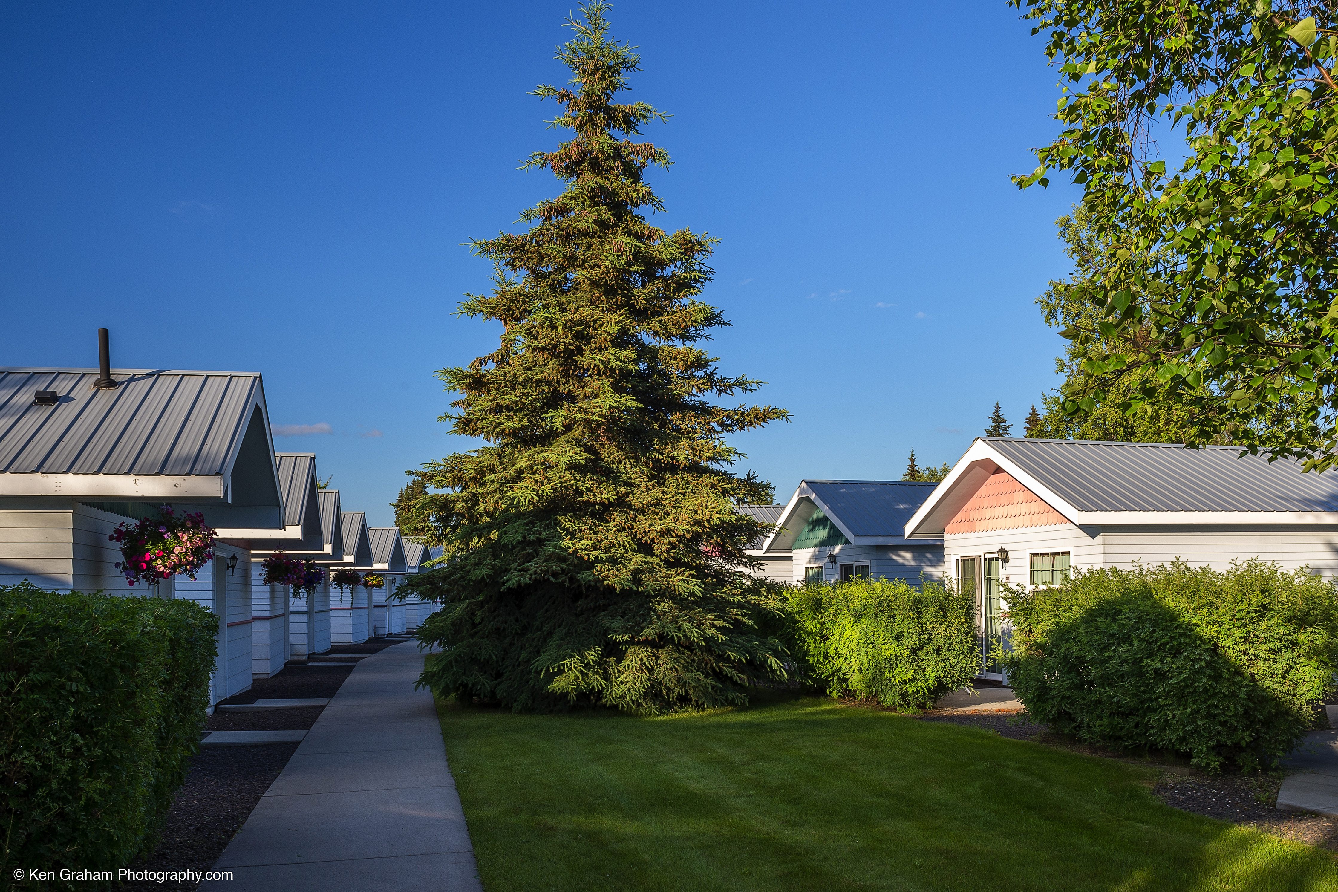 Rivers Edge Resort Cottages