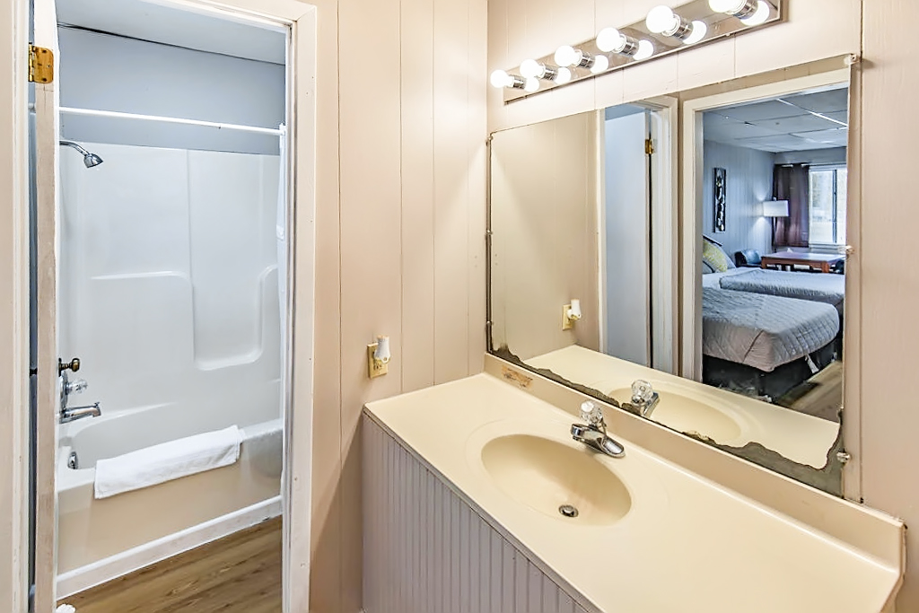 Bundick Lake Retreat Center & RV Park