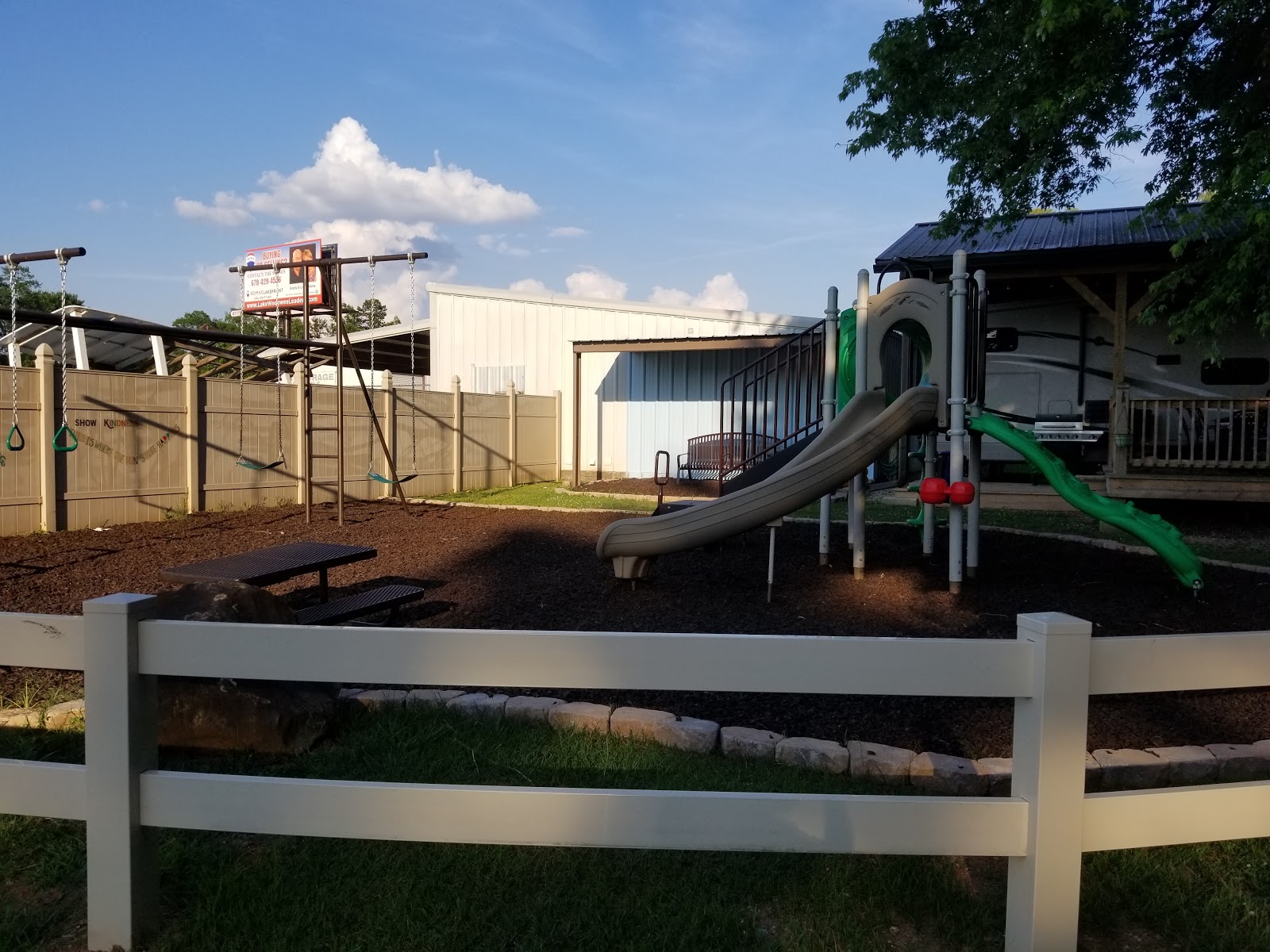 Lakeside Campground Resort