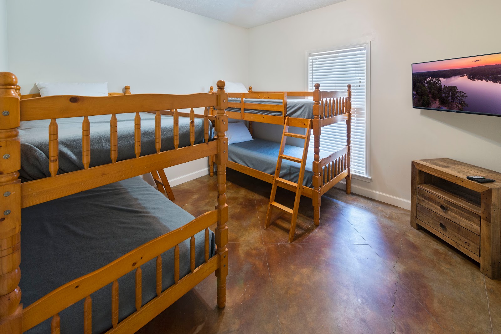 Yogi on the Lake - Jellystone Park Camp-Resort: Pelahatchie