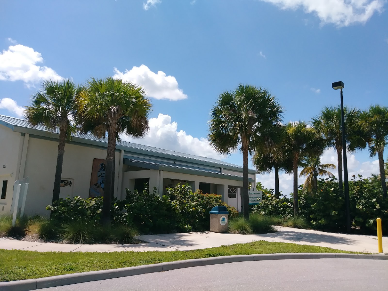 Mar-Good RV Park / Cottages Marina