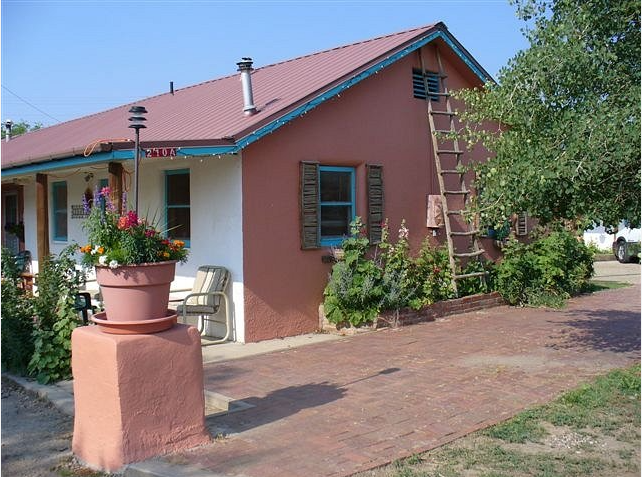 Cimarron Inn & RV Park