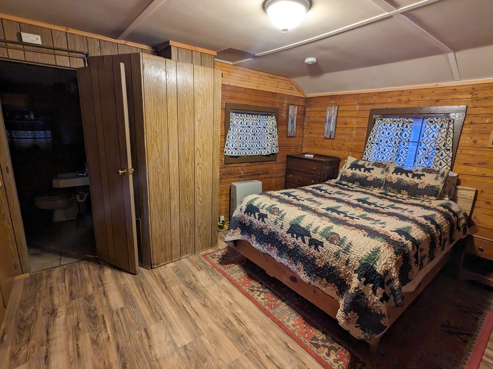 Grandview Cabins & RV Park