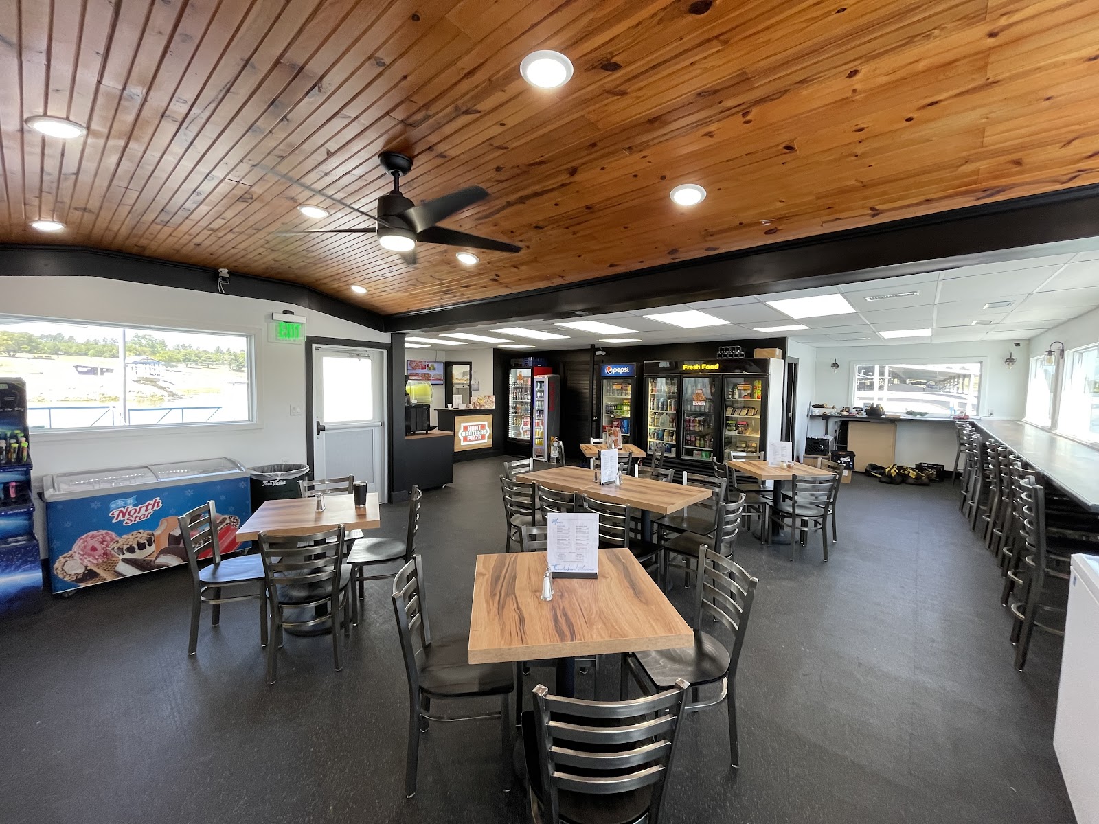 Thunderbird Marina & RV Prk