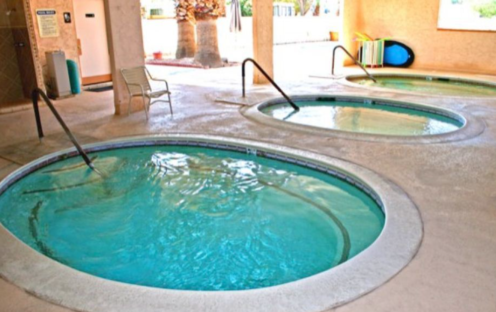 Desert Oasis MH & RV Resort (55+ camp)