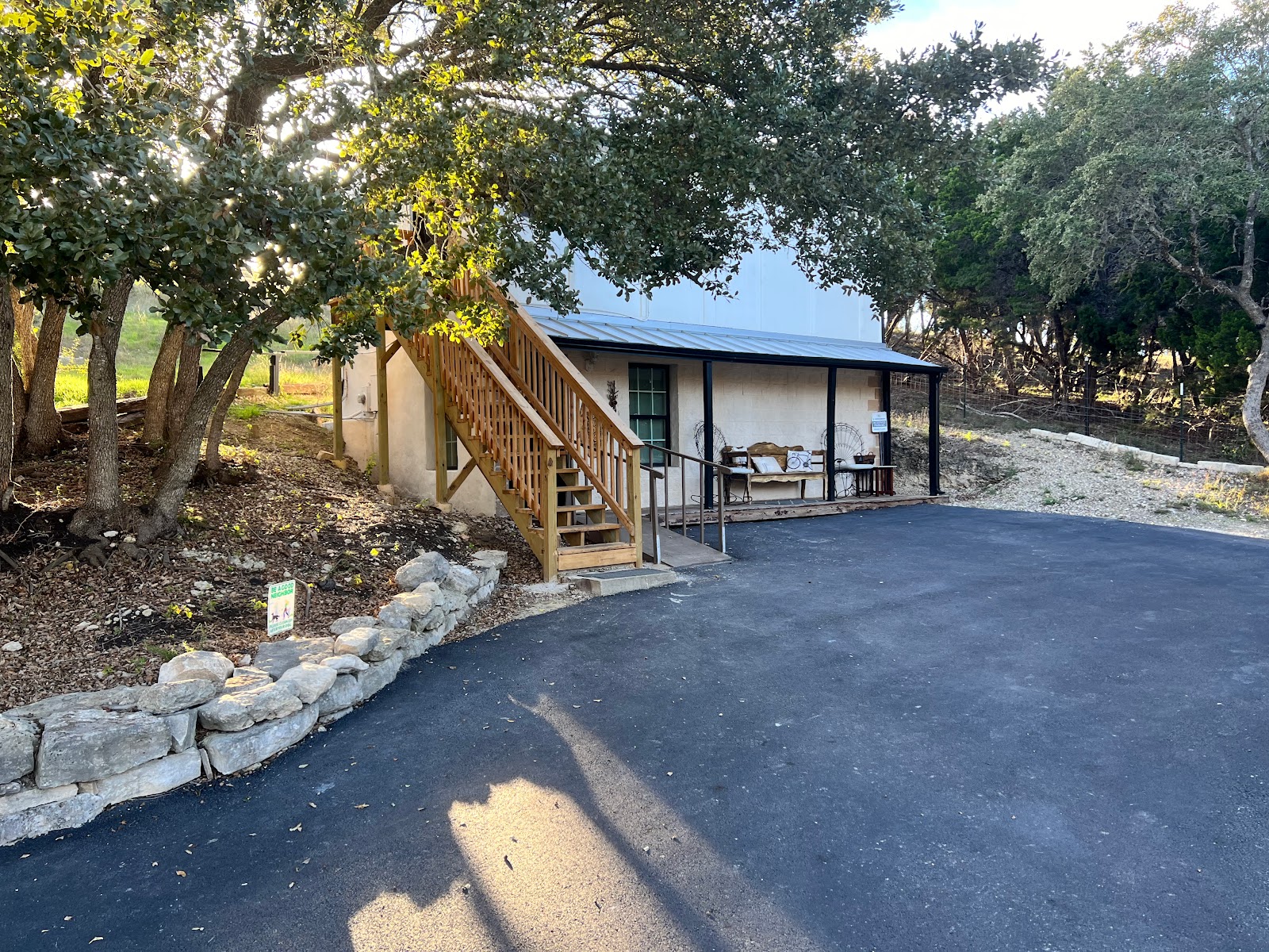 B2 Hideaway RV Park & Cottages