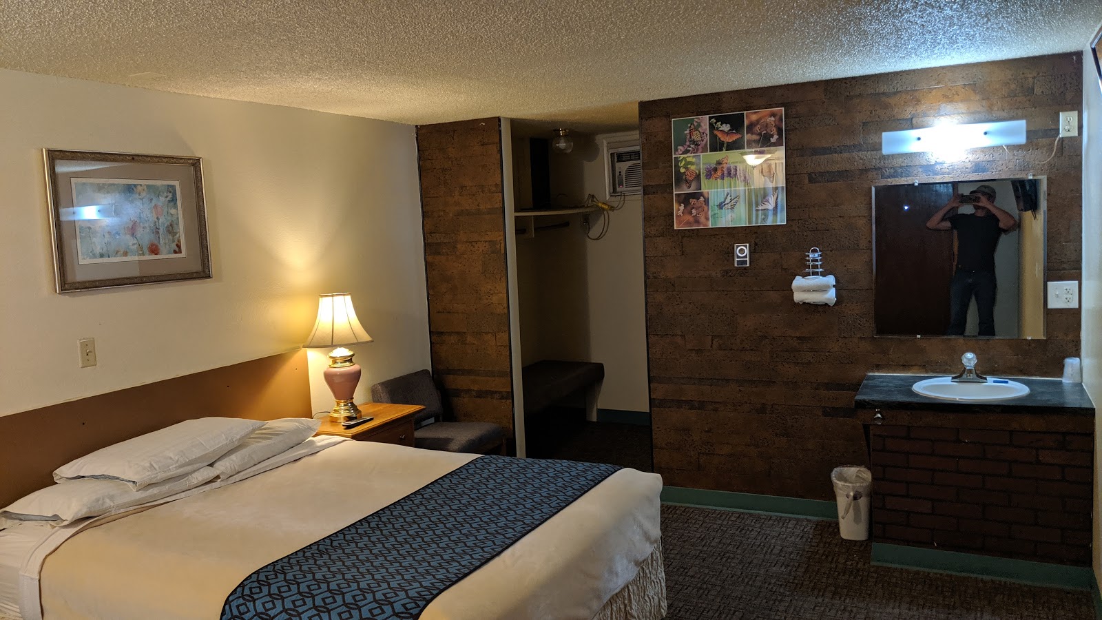 Park Lane Motel & RV Park