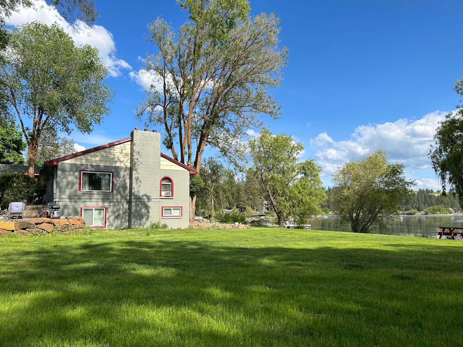 Rubys on Silver Lake