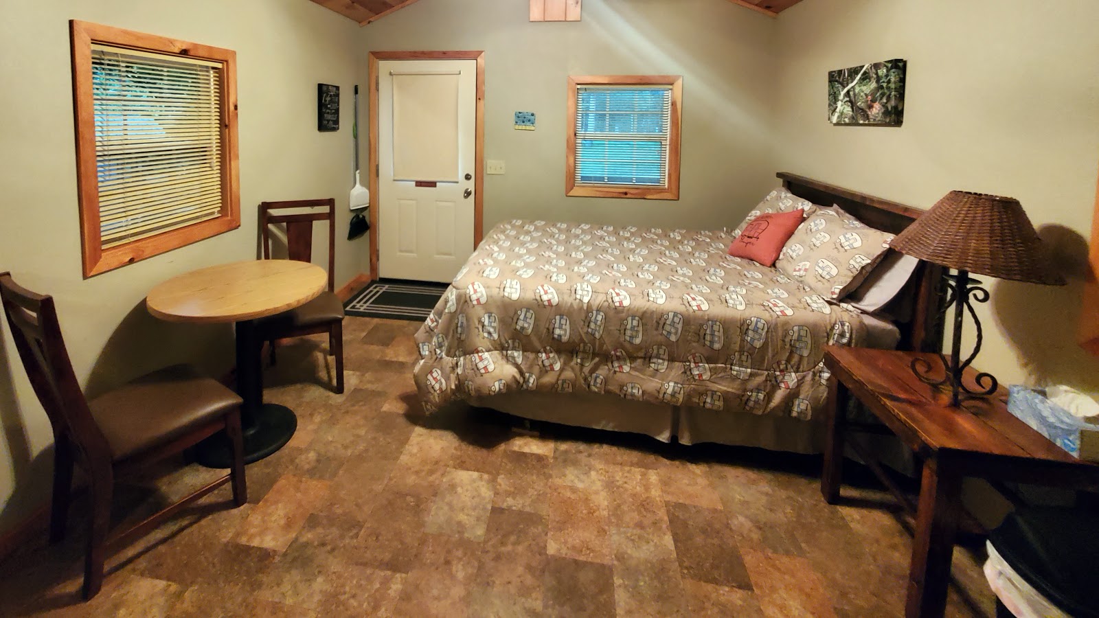 Sonlight Campground & Cabins