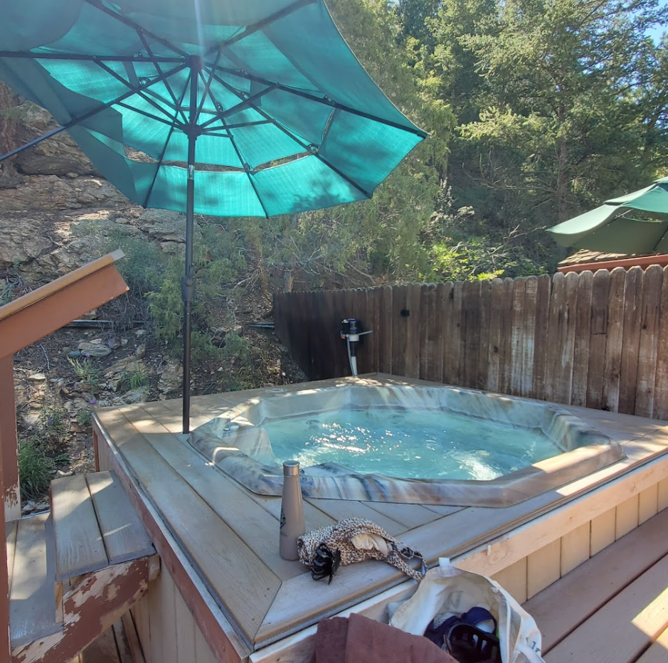 Indian Hot Springs Spa & Lodge