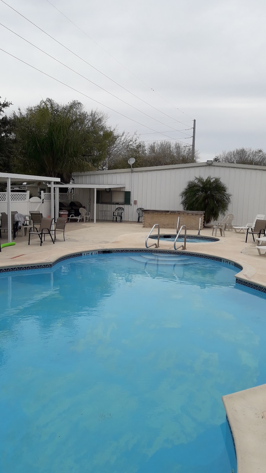 Dixieland MH & RV Park