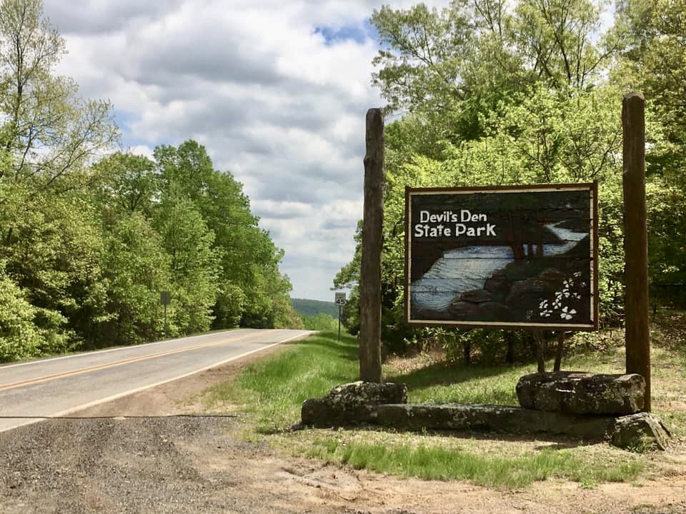 Devil’s Den State Park